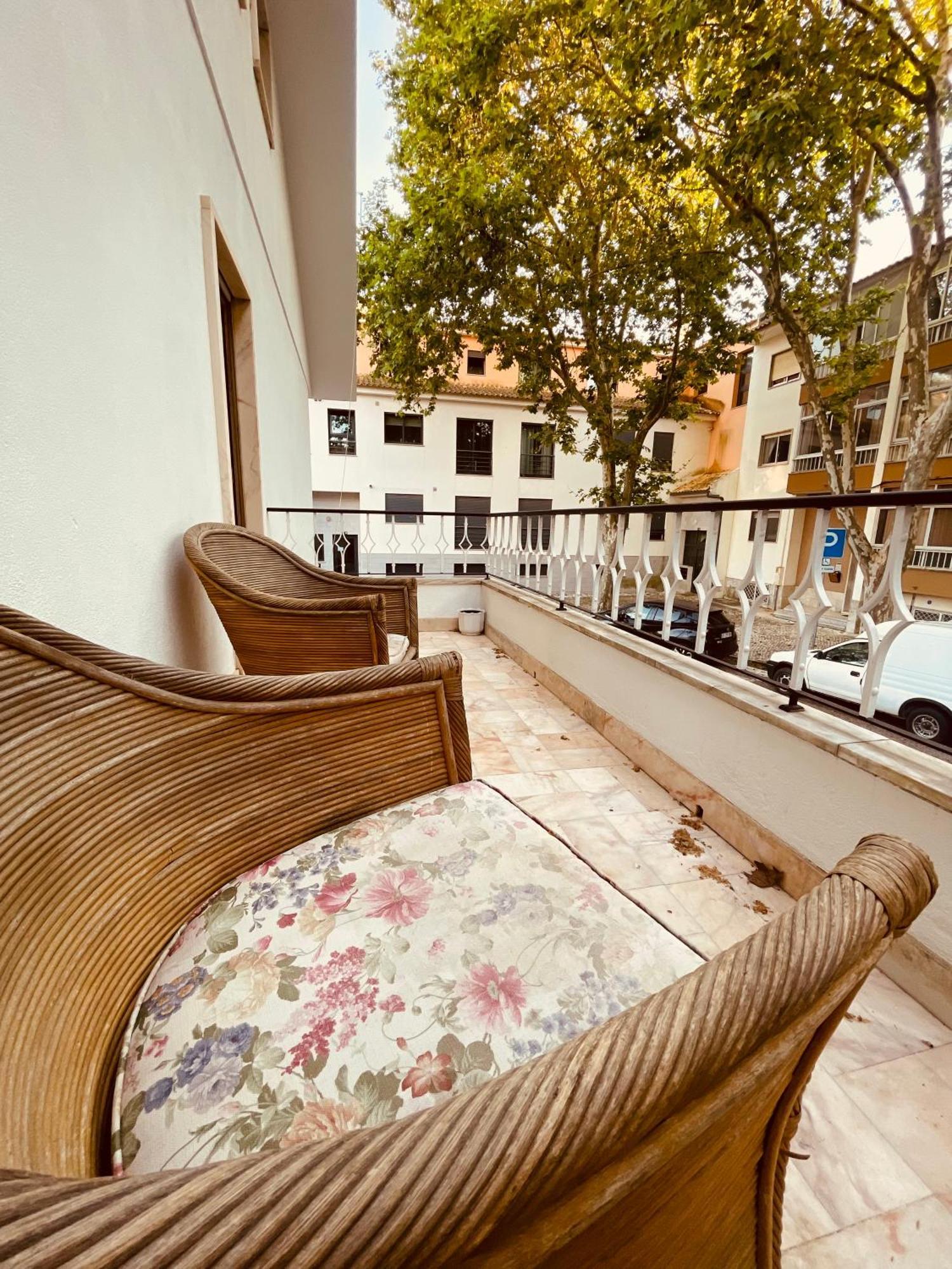 Lisbon Soul Surf Camp Hostel Cascais Luaran gambar