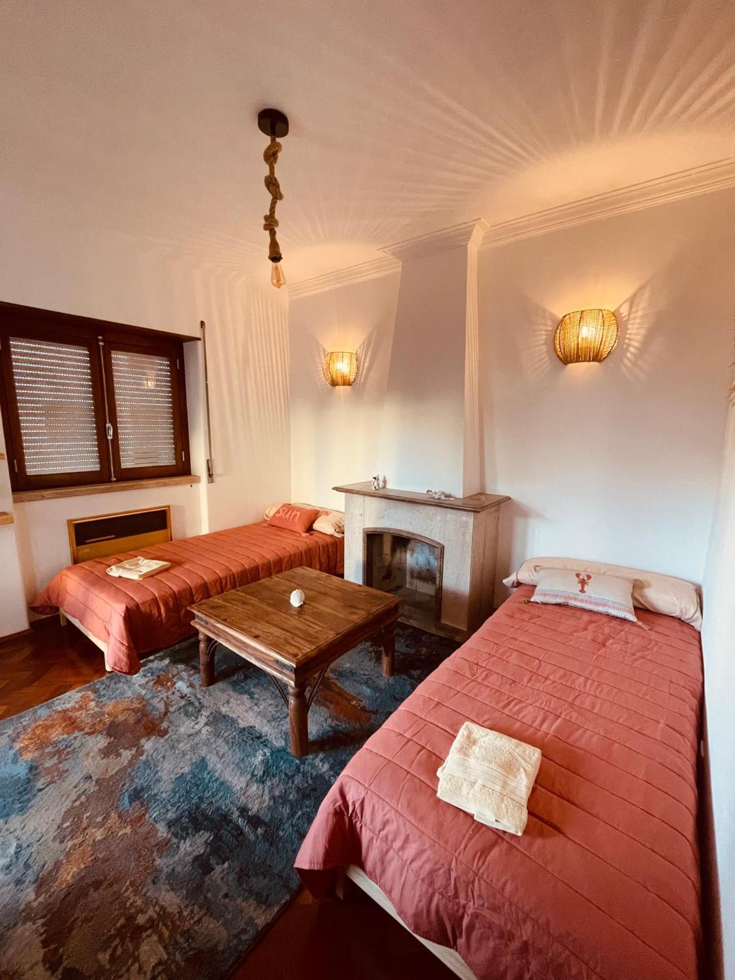 Lisbon Soul Surf Camp Hostel Cascais Luaran gambar